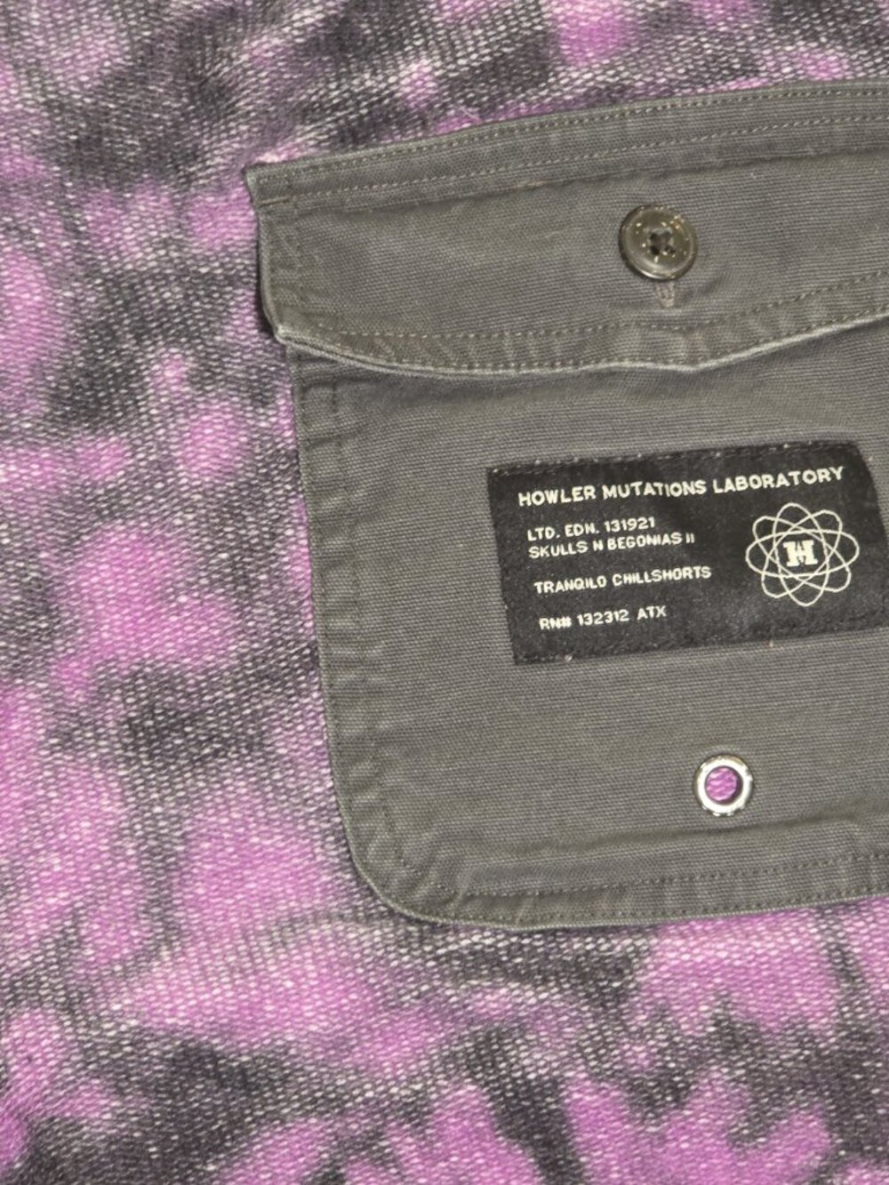 Howler Brothers Skulls n' Begonias Tranquilo Chillshorts (36) - Picture 5 of 5